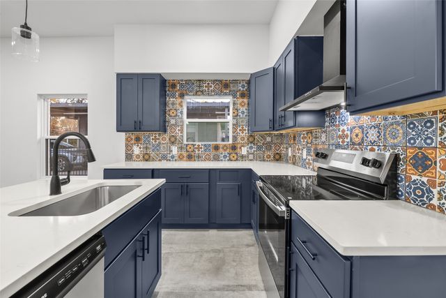 2511 lapsley Street, Dallas, TX 75212