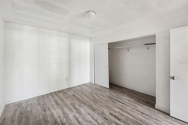 4061 55TH WAY N 1042, Kenneth City, FL 33709