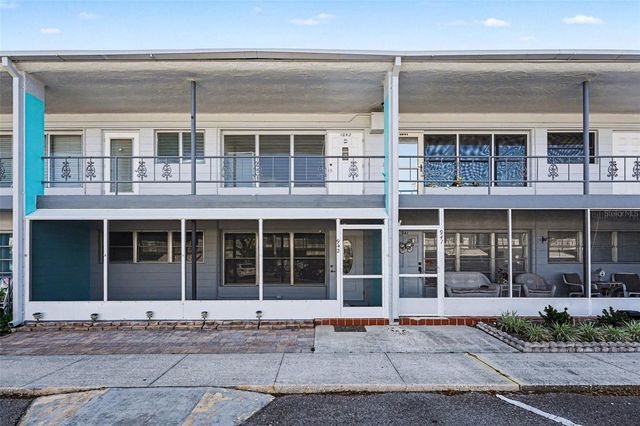 4061 55TH WAY N 1042, Kenneth City, FL 33709