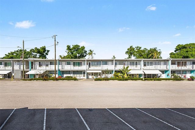 4061 55TH WAY N 1042, Kenneth City, FL 33709