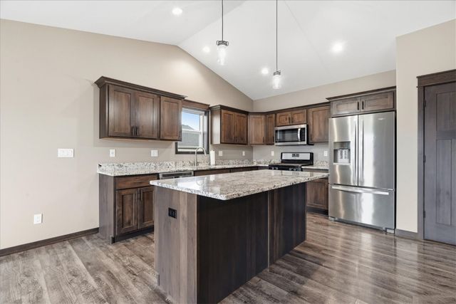 2773 Ridgeview Drive, Palo, IA 52324