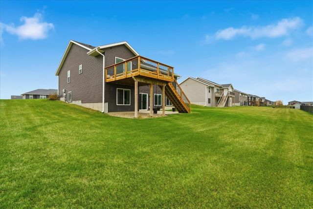 2773 Ridgeview Drive, Palo, IA 52324