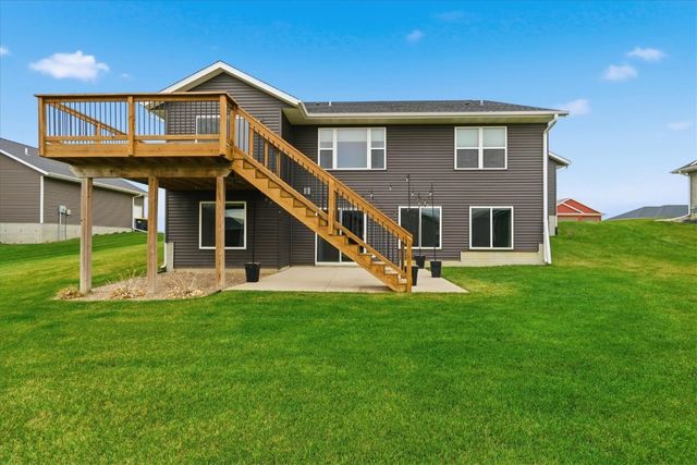 2773 Ridgeview Drive, Palo, IA 52324