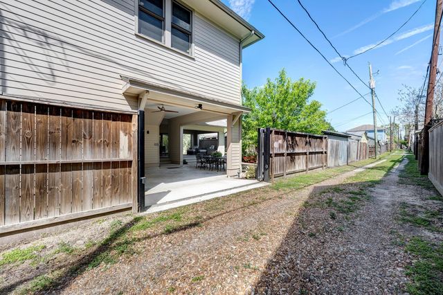 1314 Harvard Street, Houston, TX 77008