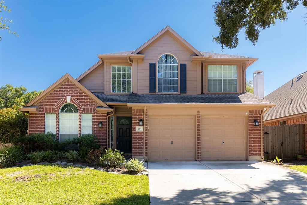 723 Avery Drive, Sugar Land, TX 77479