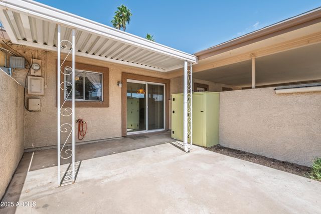 10559 W COGGINS Drive, Sun City, AZ 85351