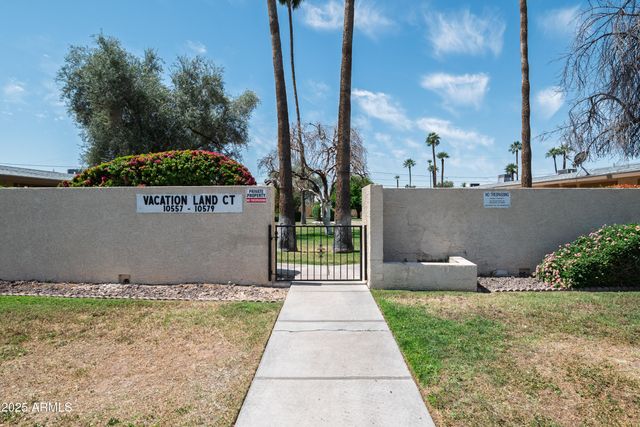 10559 W COGGINS Drive, Sun City, AZ 85351