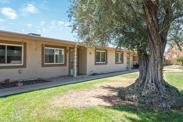 10559 W COGGINS Drive, Sun City, AZ 85351