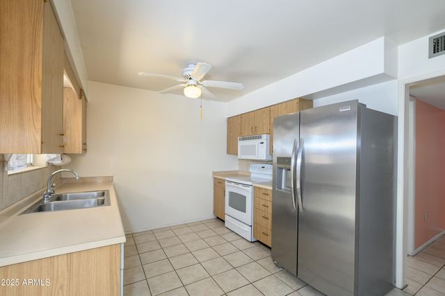 10559 W COGGINS Drive, Sun City, AZ 85351