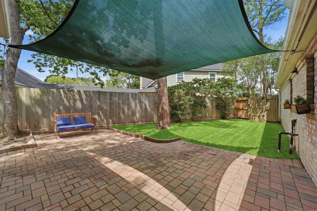 615 Brenwick Court, Katy, TX 77450