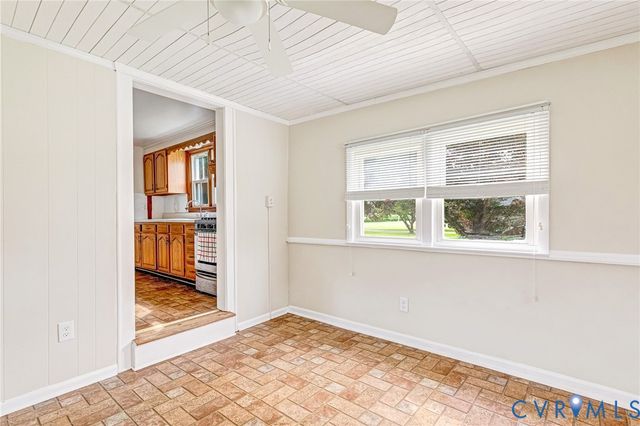 2476 Calvary Church Rd, Warsaw, VA 22572