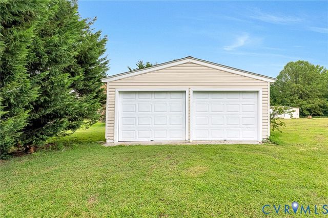 2476 Calvary Church Rd, Warsaw, VA 22572