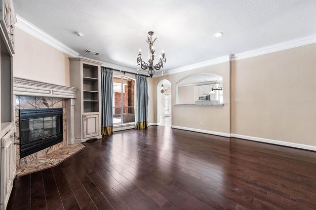 13 Turtle Creek Manor, Sugar Land, TX 77479
