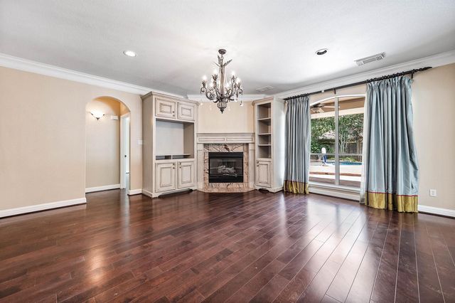 13 Turtle Creek Manor, Sugar Land, TX 77479