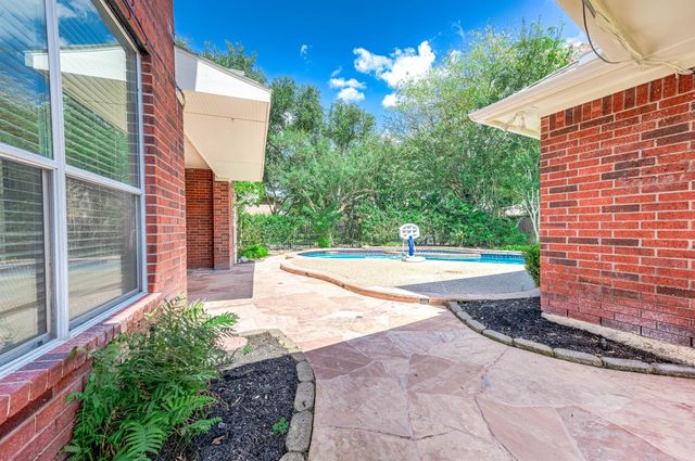 13 Turtle Creek Manor, Sugar Land, TX 77479