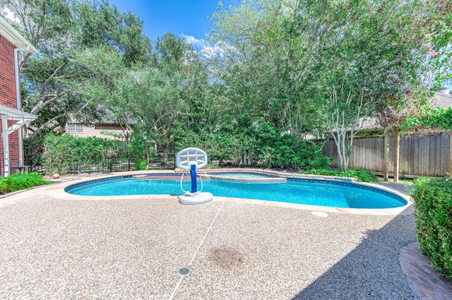 13 Turtle Creek Manor, Sugar Land, TX 77479