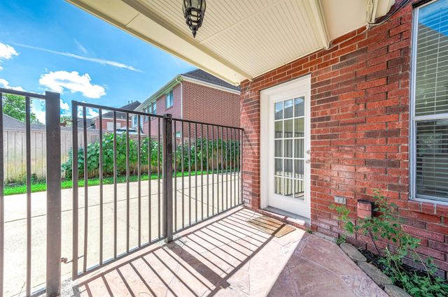 13 Turtle Creek Manor, Sugar Land, TX 77479