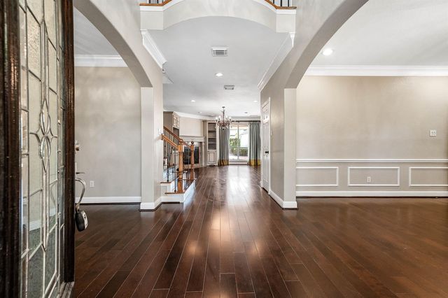 13 Turtle Creek Manor, Sugar Land, TX 77479