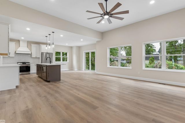 39159 Chart Street, Harrison Twp, MI 48045