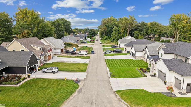 39159 Chart Street, Harrison Twp, MI 48045