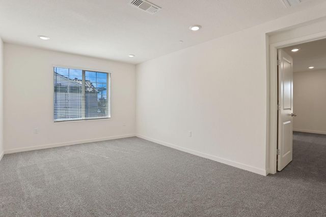 1816 Lucky Star Pl #11, Lincoln, CA 95648