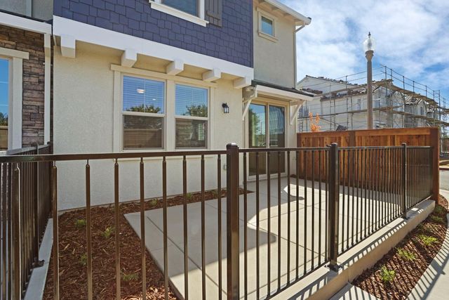 1816 Lucky Star Pl #11, Lincoln, CA 95648