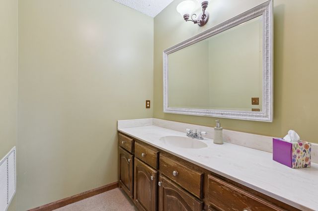 154B Spring Valley Rd, Nashville, TN 37214