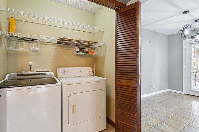 154B Spring Valley Rd, Nashville, TN 37214