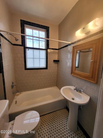 1310 WILLOW BRANCH Avenue 12, Jacksonville, FL 32205