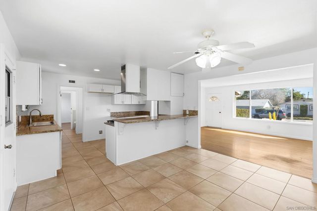 7474 Salerno St., San Diego, CA 92111
