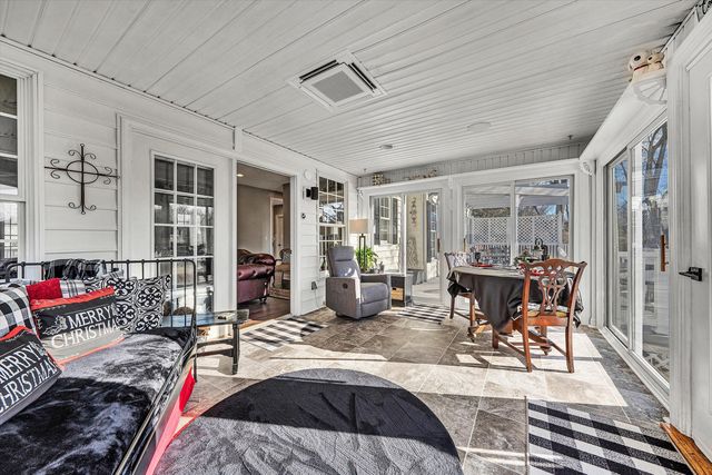 395 Chestnut Creek DR, Hardy, VA 24101