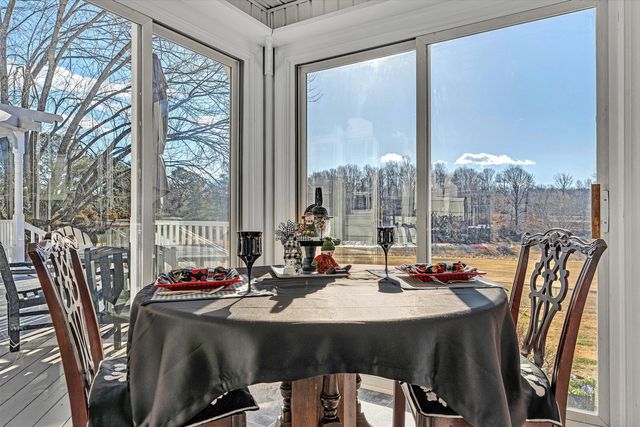 395 Chestnut Creek DR, Hardy, VA 24101