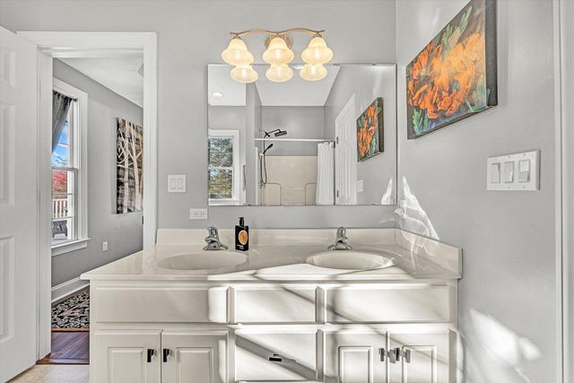 395 Chestnut Creek DR, Hardy, VA 24101