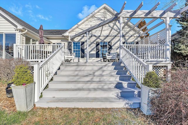 395 Chestnut Creek DR, Hardy, VA 24101