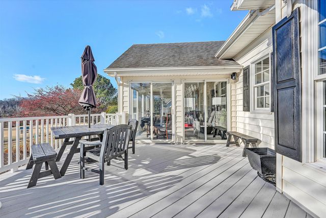 395 Chestnut Creek DR, Hardy, VA 24101