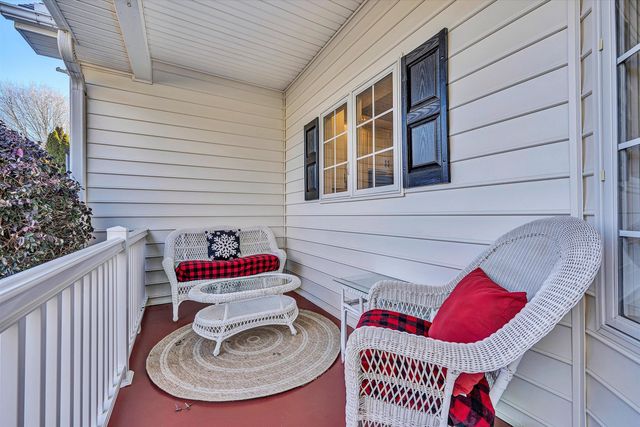 395 Chestnut Creek DR, Hardy, VA 24101