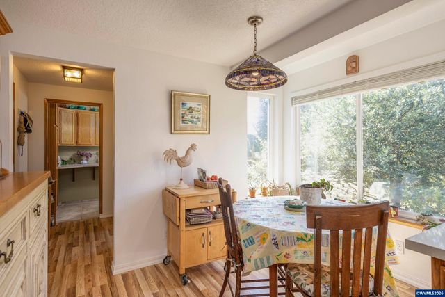 515 SE Palmer Ln, Dayton, OR 97114