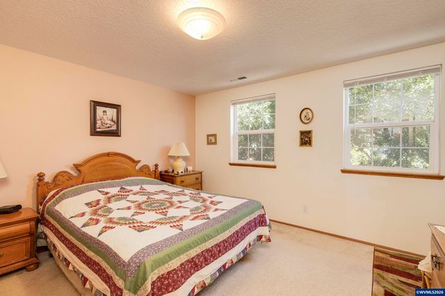 515 SE Palmer Ln, Dayton, OR 97114