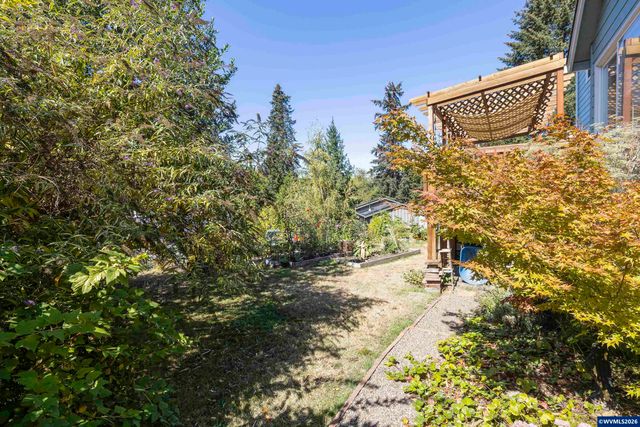 515 SE Palmer Ln, Dayton, OR 97114