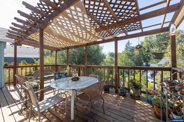 515 SE Palmer Ln, Dayton, OR 97114