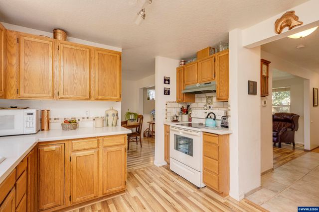 515 SE Palmer Ln, Dayton, OR 97114