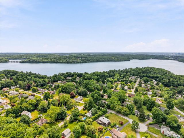 133 Westlake Drive, Valhalla, NY 10595