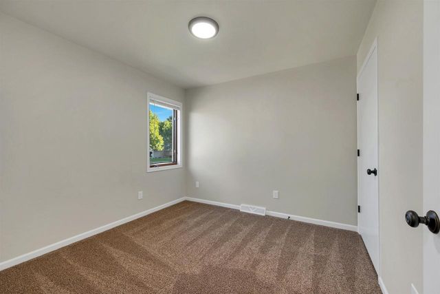 1755 WOODSTOCK STREET, Oshkosh, WI 54904