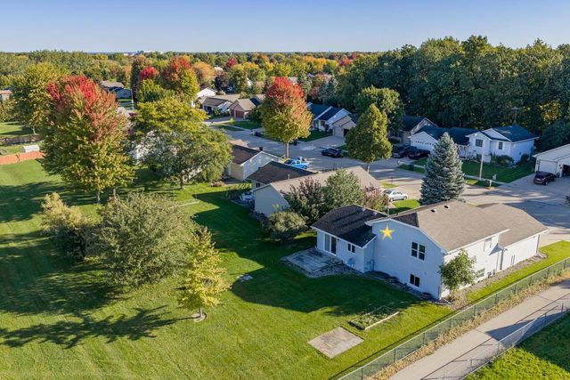 1755 WOODSTOCK STREET, Oshkosh, WI 54904