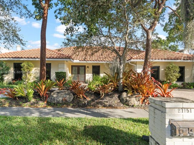 21151 NE 22nd Ct, Miami, FL 33180
