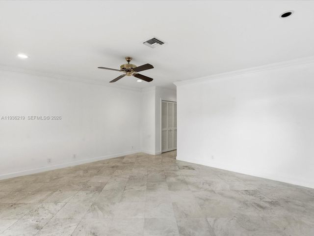 21151 NE 22nd Ct, Miami, FL 33180