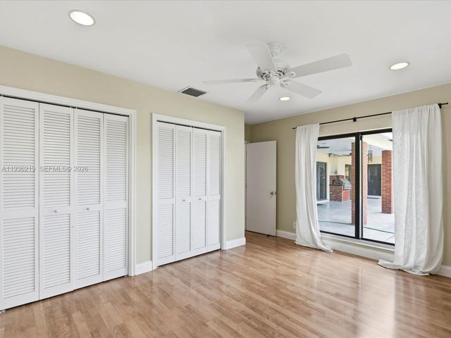 21151 NE 22nd Ct, Miami, FL 33180