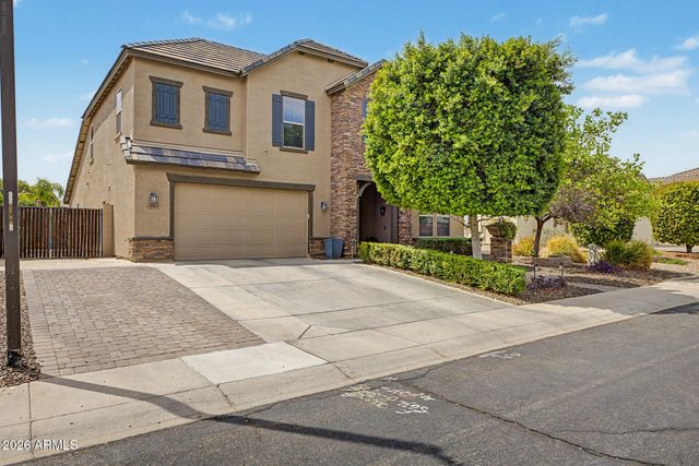 18423 W TURQUOISE Avenue, Waddell, AZ 85355