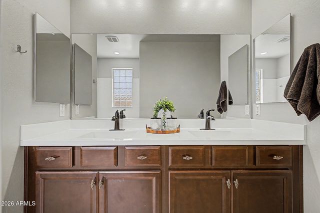 18423 W TURQUOISE Avenue, Waddell, AZ 85355