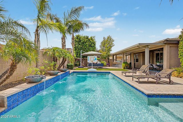 18423 W TURQUOISE Avenue, Waddell, AZ 85355